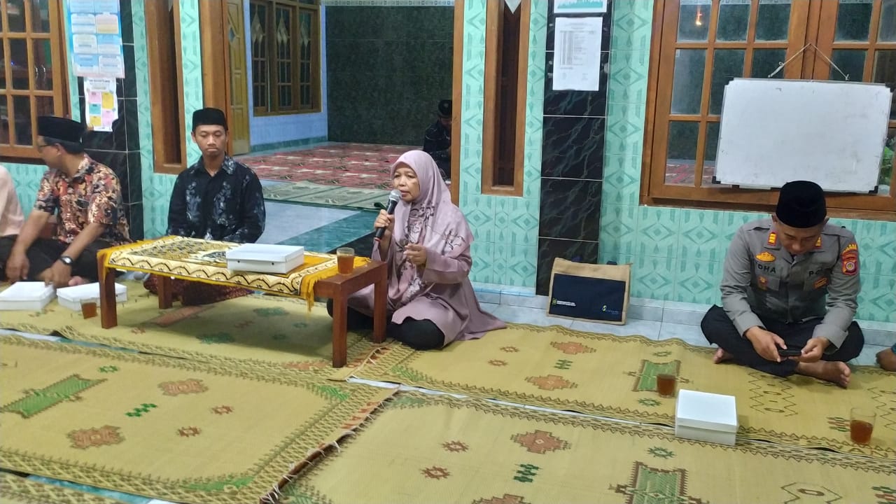 Safari Tarawih Tingkat Kapanewon Kokap di Gunung Rego, Panewu Kokap Apresiasi Kegiatan PSN 